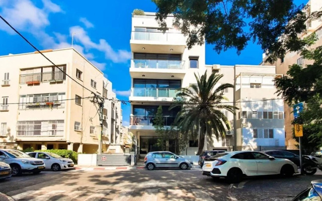 Rupin Ruby in Tel Aviv-yafo