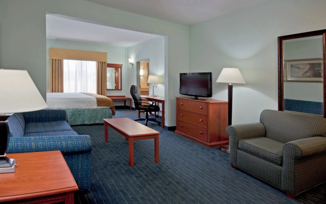 Holiday Inn Express Hotel & Suites Lake Okeechobee by IHG