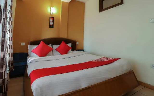 OYO 1818 Hotel Central