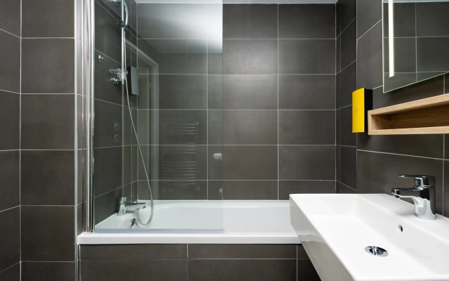 Staycity Aparthotels, Near Disneyland® Paris