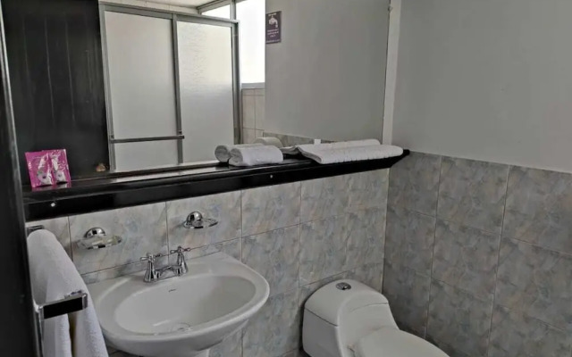 Val Hotel Santamaria Quito