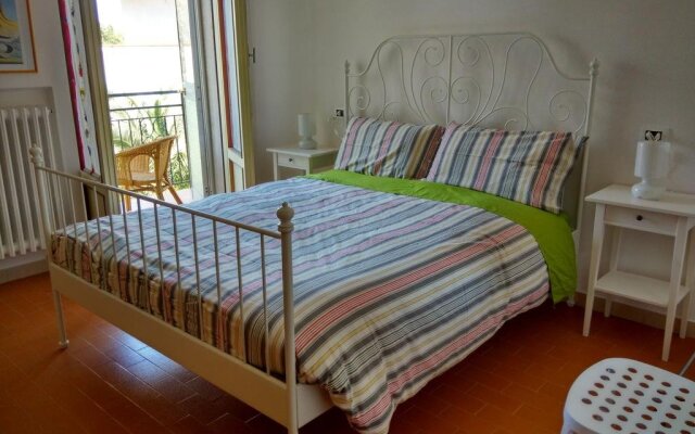 Carel Bed & Breakfast