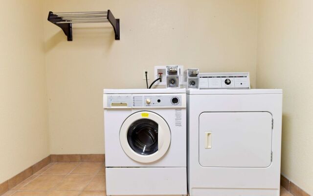 Baymont Inn & Suites by Wyndham Lincoln NE