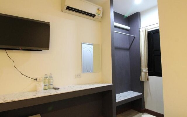 Chaiwat Guesthouse