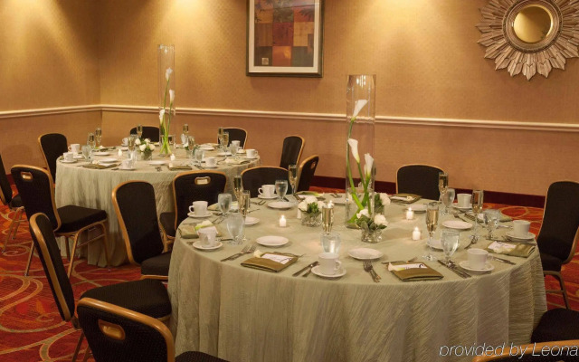 Crowne Plaza Auburn Hills by IHG