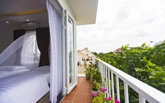 Hoi An White Villa