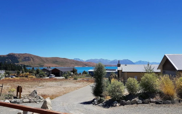 Tekapo Blue Cottage