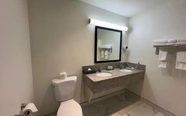 Ramada Waupaca