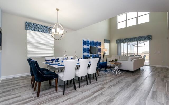 Beautiful Home W/private Pool & Spa, Near Wdw!