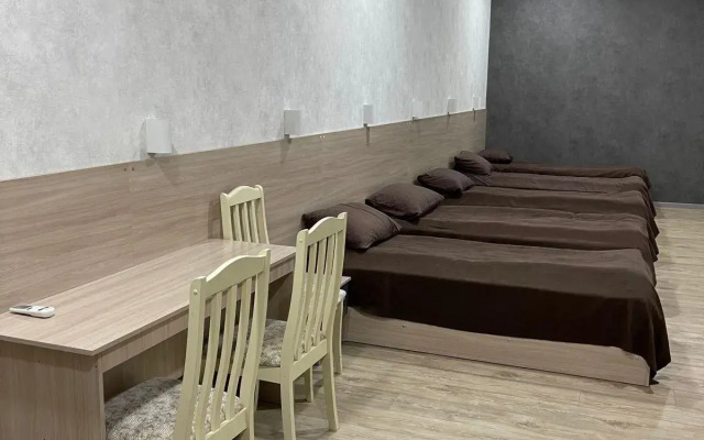Guest house, Hostel