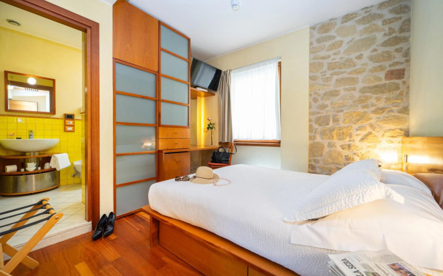 Hotel Cesare