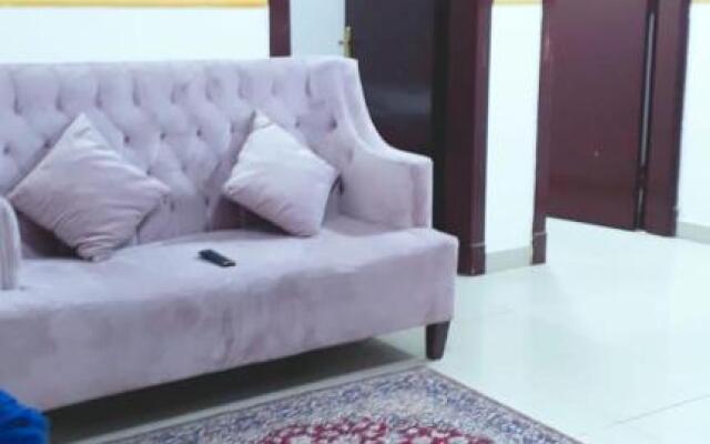 Al Quba Al Thahbia Hotel Suites 2