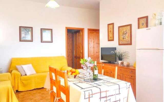 Apartment With 2 Bedrooms in Alojera, With Wifi