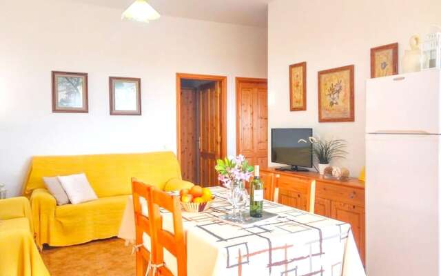 Apartment With 2 Bedrooms In Alojera, With Wifi