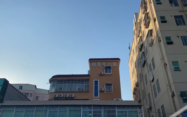 Yueqingnian Apartment
