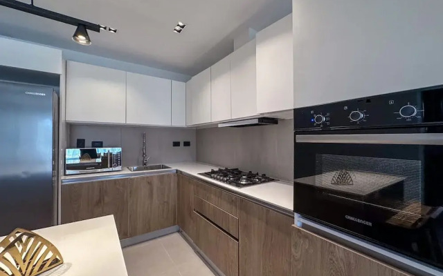 Spectacular Golf Front 3BR Apartment!