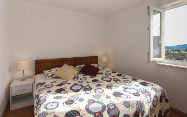 Awesome Home in Slatine With Wifi and 1 Bedrooms