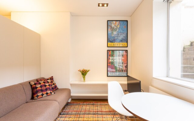 Modern | Central | Private flat