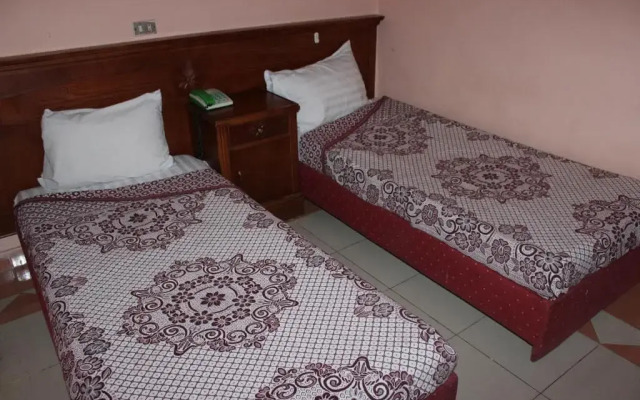 Sea Star Hotel