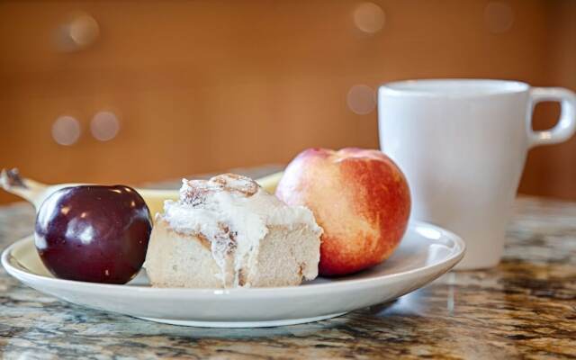 SureStay Plus Hotel By Best Western Salmon Arm