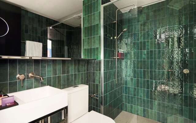 Quincy Hotel Melbourne