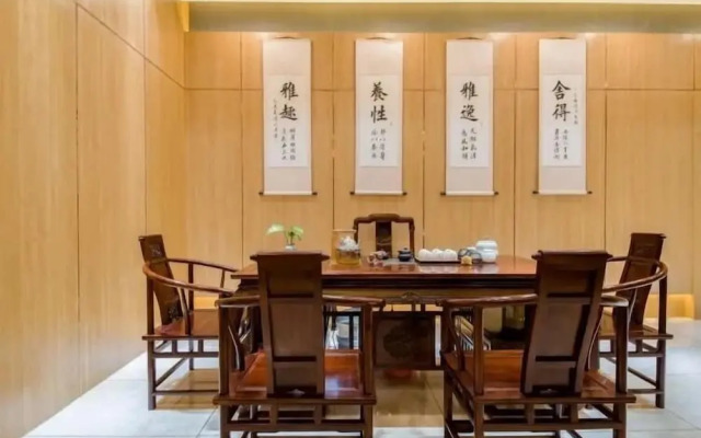 Vyluk J Hotel National Plaza Xinping