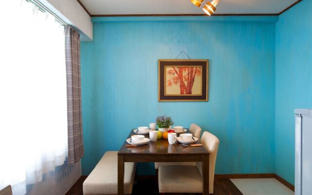 F24-402 Stylish Suite 1min from subway