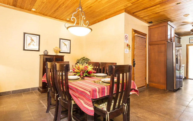 La Esquina 7 Langosta- 2 Bedroom luxury condo