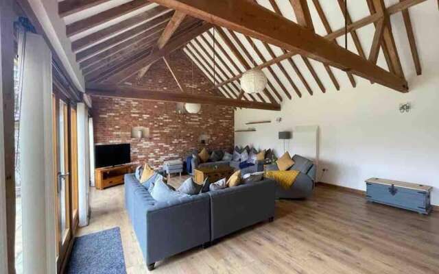 Charming Norfolk Barn Conversion in Barnham Broom