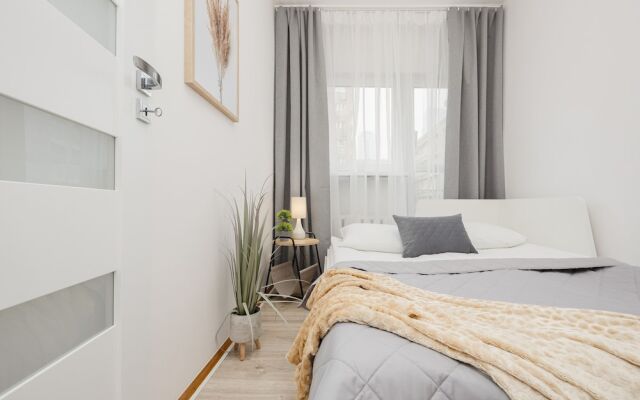 Apartment in Warsaw Center by Renters