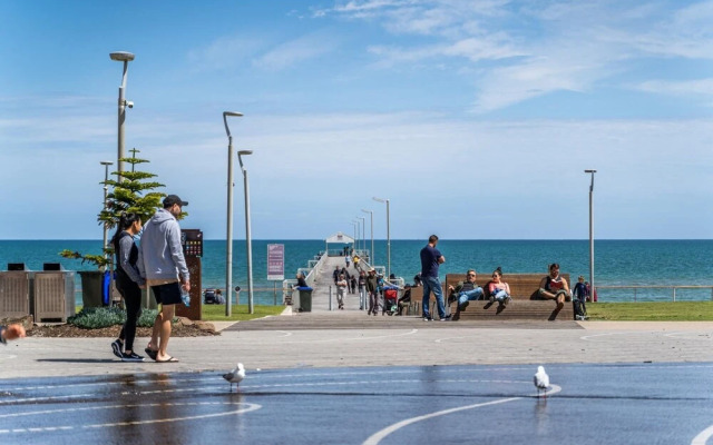 Harmony at Henley Beach-Wifi - Nespresso - Netflix