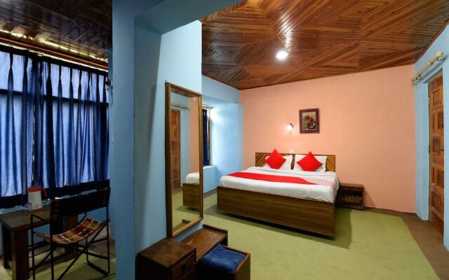 OYO Home 15642 Luxurious 2BHK