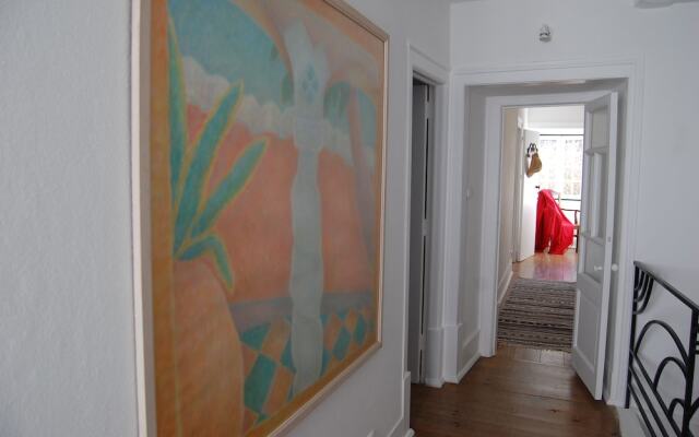 Villa Santa Iria by Portugal Portfolio