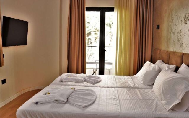 Relax Inn Hotel Durres