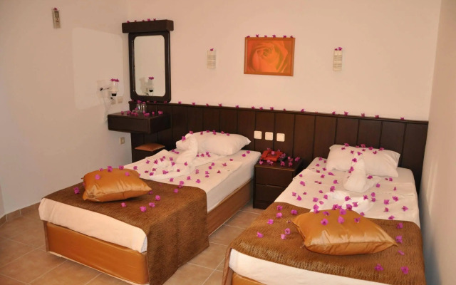 Kleopatra Celine Hotel