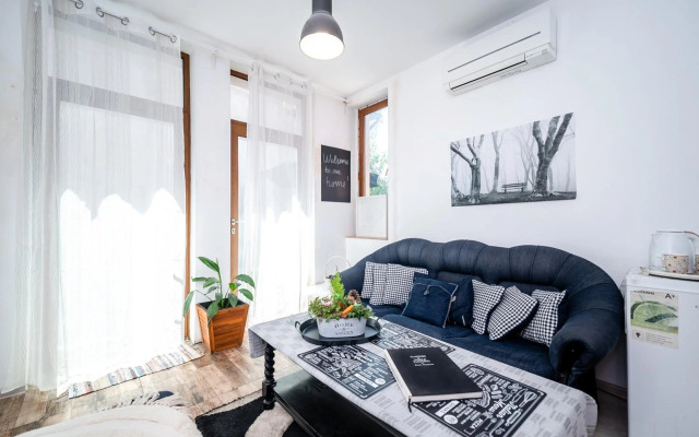 Bulhotel house with garden