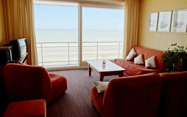Coastal Comfort With sea View