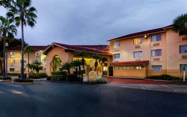 La Quinta Inn & Suites by Wyndham St. Pete-Clearwater Airpt