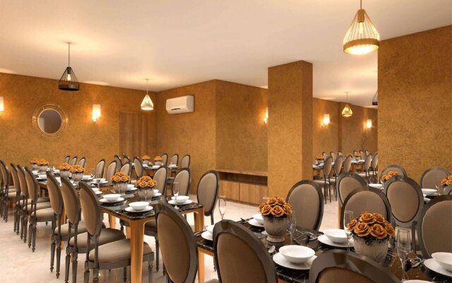 Oaktree Hotel