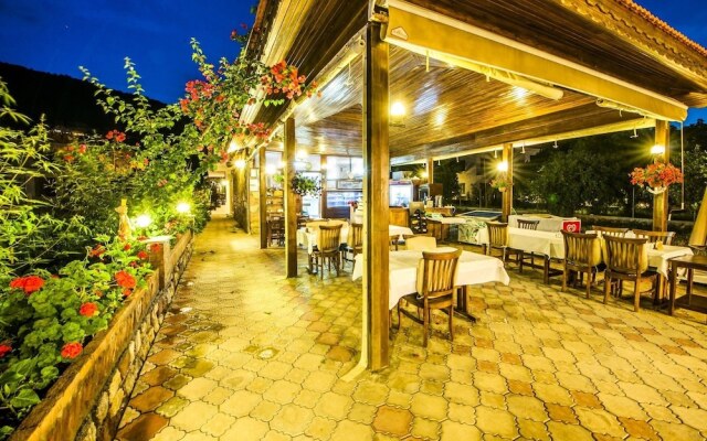 Zeytin Hotel