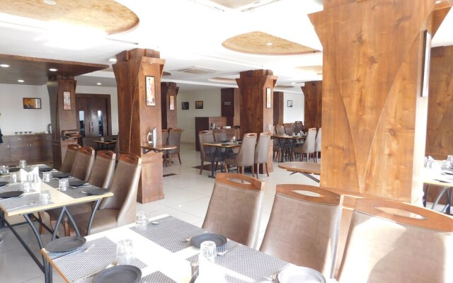 V by Vinnca Hotel Shiva