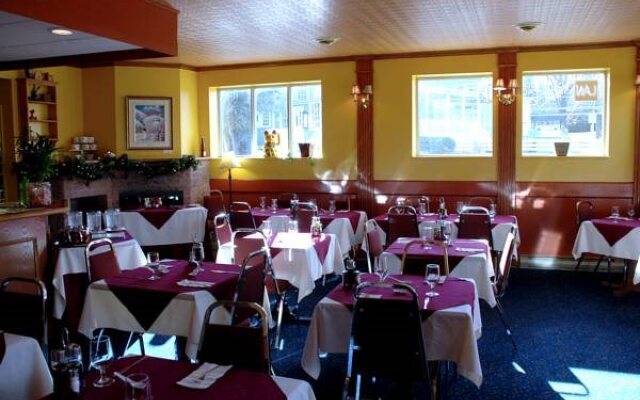 Auberge Du Grand Lac