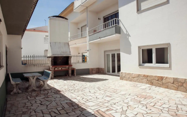 Mare Cheia (High Tide) Beach and Surf Apartments