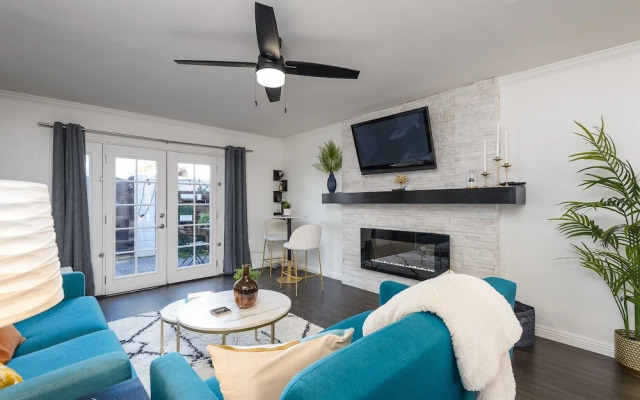 Villa Sunshine 2 Bedroom Condo by RedAwning