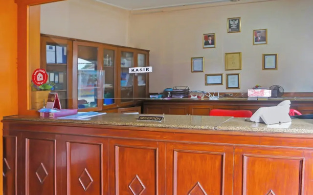 Hotel Danau Indah by OYO Rooms