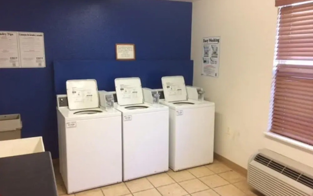 InTown Suites Extended Stay Bowling Green