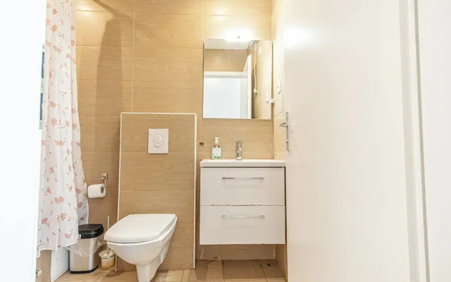 Cozy Apartment for 3 Near Lugner City