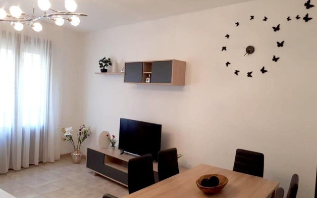 Apartment with 3 Bedrooms in Cardona, with Wonderful City View, Enclosed Garden And Wifi