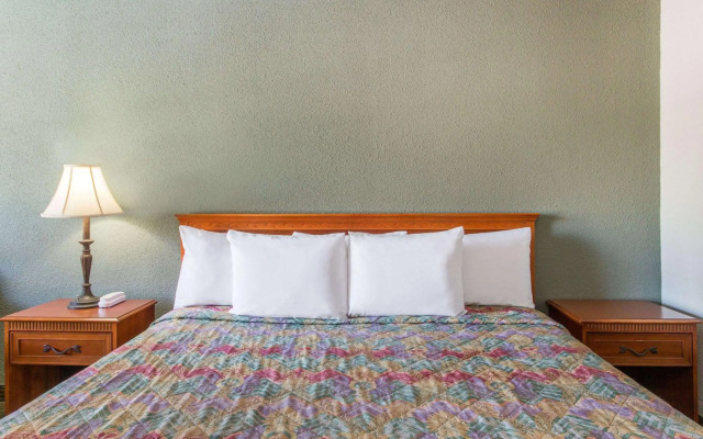 Knights Inn Plant City