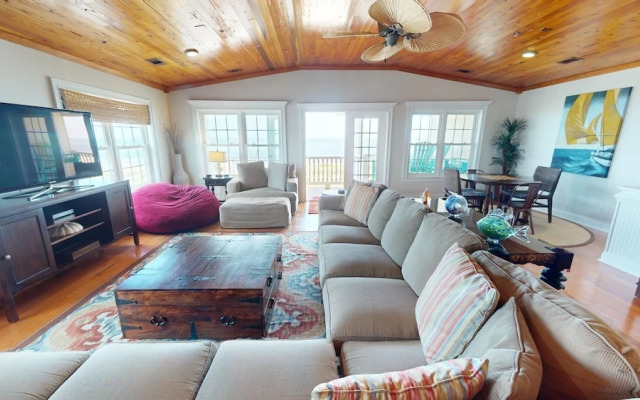 1801-b Strand Avenue